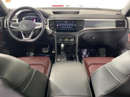 2023 Volkswagen Atlas Cross Sport 3.6L V6 SEL Premium R-Line