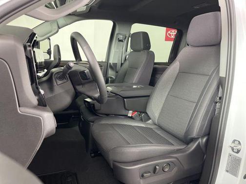 2026 Chevrolet Silverado 3500 LT