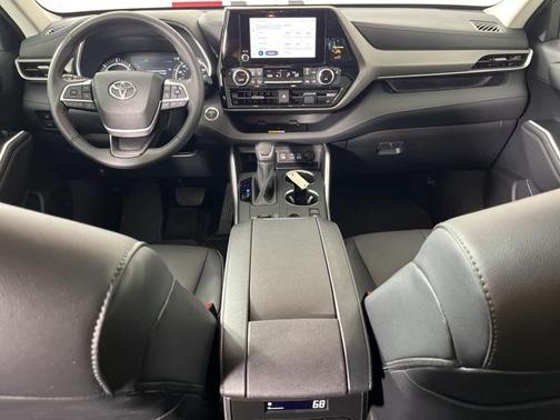 2024 Toyota Highlander Hybrid XLE