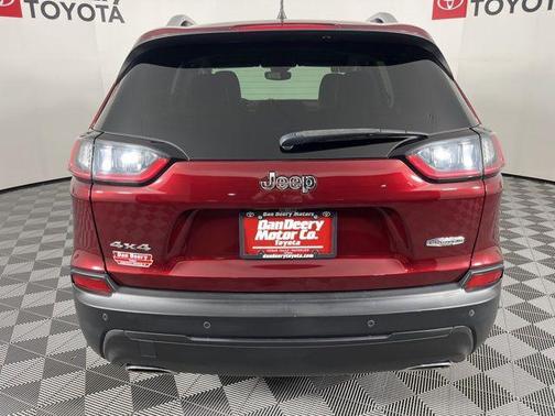 Velvet Red Pearlcoat 2021 Jeep Cherokee Latitude Lux