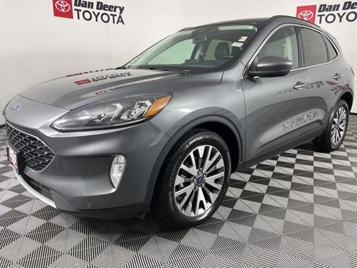 2022 Ford Escape Titanium