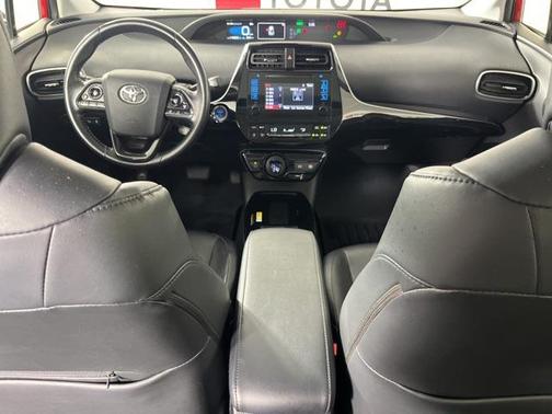 2019 Toyota Prius XLE