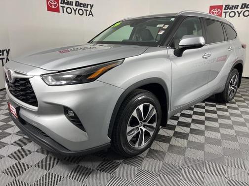 2024 Toyota Highlander XLE