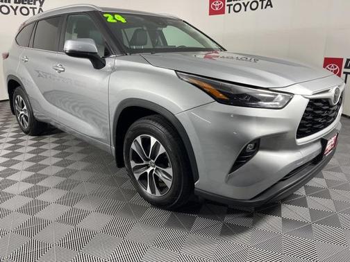 2024 Toyota Highlander XLE