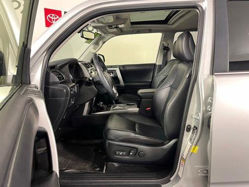 Classic Silver Metallic 2018 Toyota 4Runner Limited