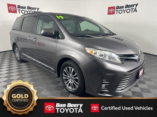 2019 Toyota Sienna XLE