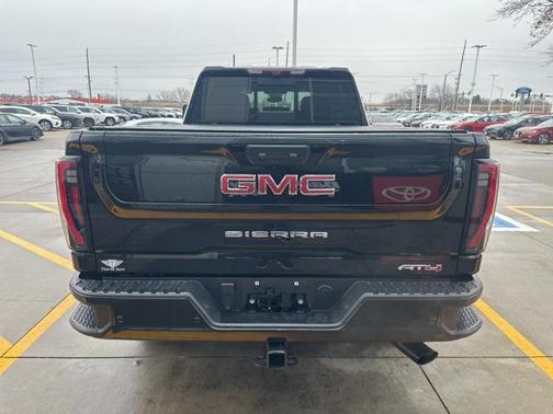 2024 GMC Sierra 2500 AT4