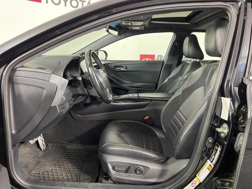2019 Toyota Avalon XSE