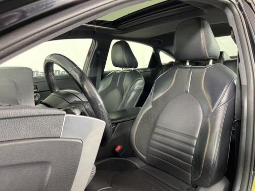 2019 Toyota Avalon XSE