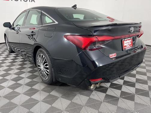 2019 Toyota Avalon XSE