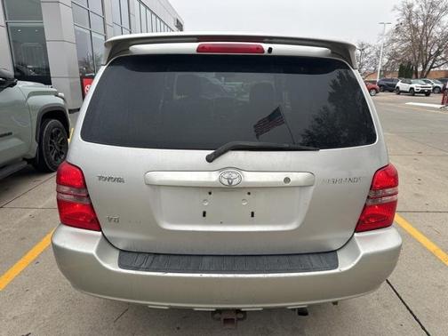 2001 Toyota Highlander Base