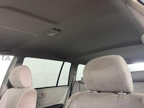 2001 Toyota Highlander Base