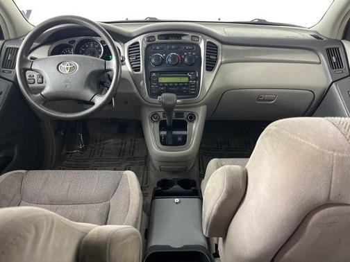 2001 Toyota Highlander Base