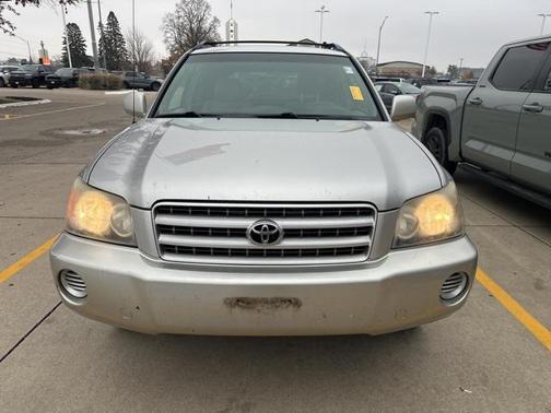 2001 Toyota Highlander Base