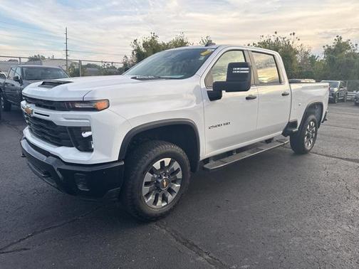 2024 Chevrolet Silverado 2500 Custom