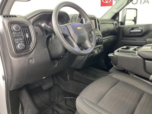 2024 Chevrolet Silverado 2500 Custom