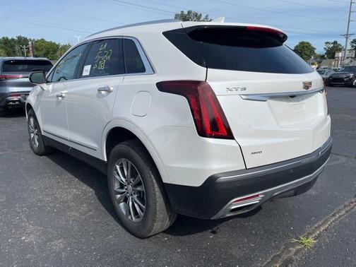 2021 Cadillac XT5 Premium Luxury