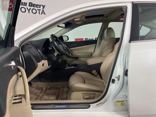 Pearl White 2014 Nissan Maxima SV