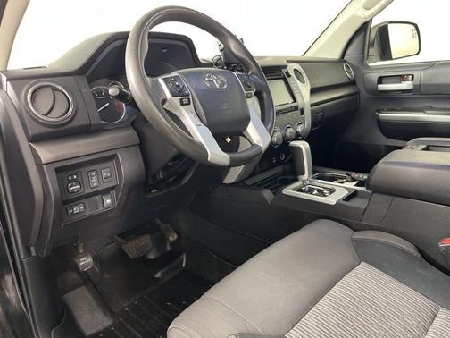 2015 Toyota Tundra SR5