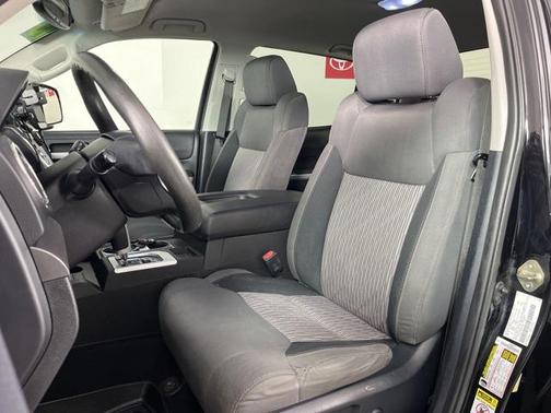 2015 Toyota Tundra SR5