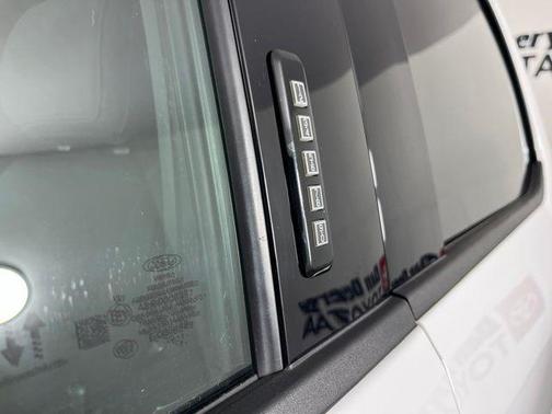 Oxford White 2021 Ford F-150 XLT