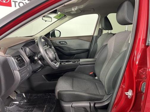 2022 Nissan Rogue S