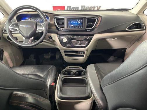 2018 Chrysler Pacifica Touring-L