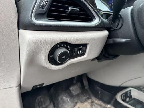 2018 Chrysler Pacifica Touring-L