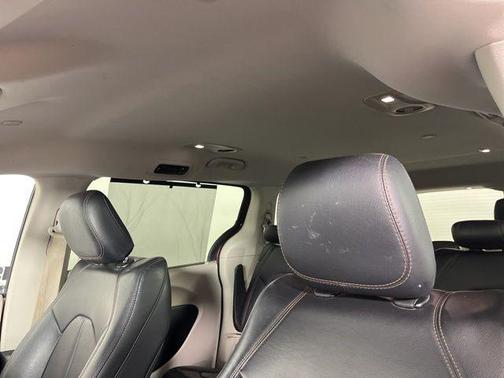 2018 Chrysler Pacifica Touring-L