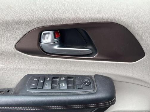 2018 Chrysler Pacifica Touring-L