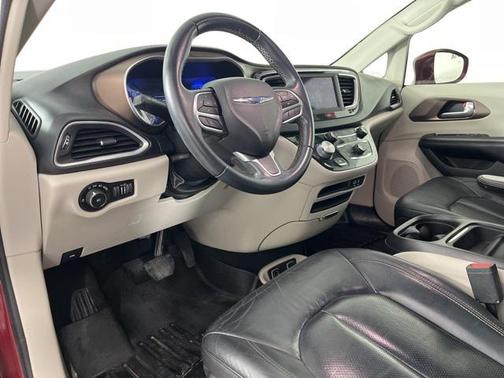 2018 Chrysler Pacifica Touring-L