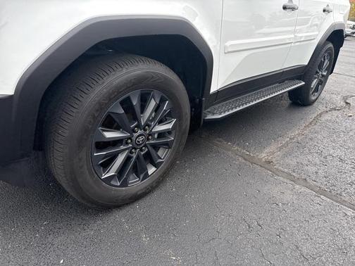 2024 Toyota Land Cruiser Base