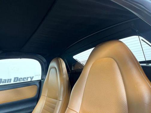 Black 2001 Toyota MR2 Base (M5)