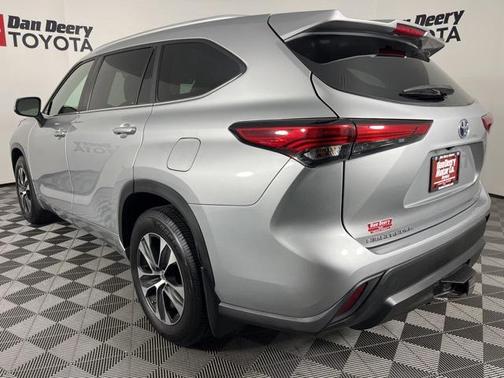 2023 Toyota Highlander Hybrid XLE