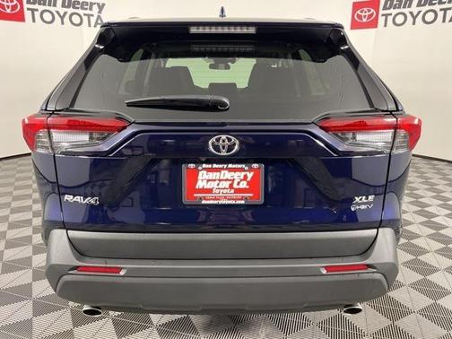 2025 Toyota RAV4 Hybrid XLE