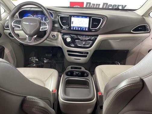 2018 Chrysler Pacifica Touring-L