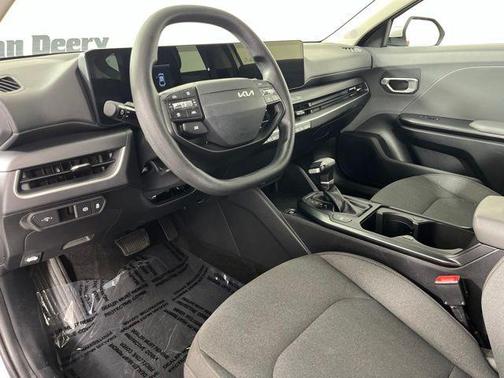 Snow White Pearl 2025 Kia K4 LXS