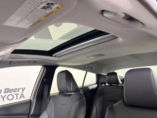 2021 Toyota Prius XLE