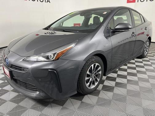 2021 Toyota Prius XLE