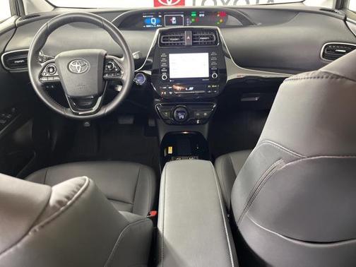 2021 Toyota Prius XLE