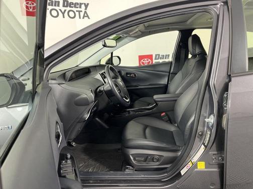 2021 Toyota Prius XLE
