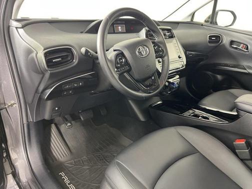2021 Toyota Prius XLE