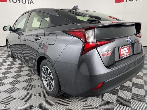 2021 Toyota Prius XLE