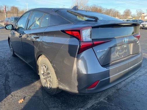 2021 Toyota Prius XLE