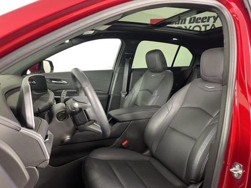 2024 Cadillac XT4 Sport