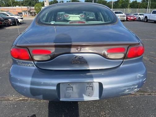 1999 Ford Taurus SE