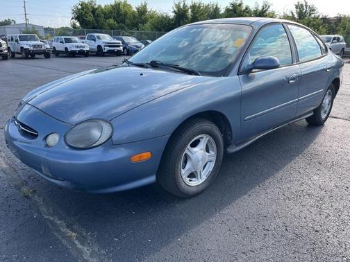 1999 Ford Taurus SE
