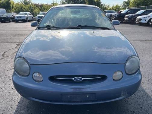 1999 Ford Taurus SE