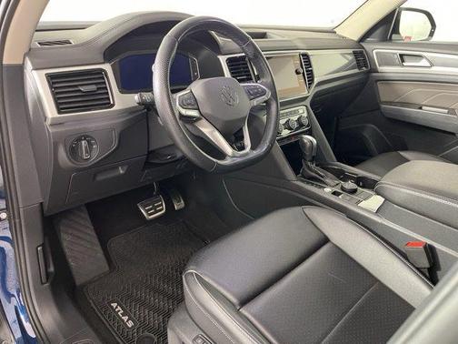 Tourmaline Blue Metallic 2022 Volkswagen Atlas 3.6L SEL