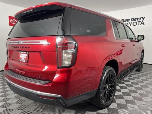 2021 Chevrolet Suburban LT